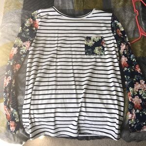 Very soft long sleeve mixed pattern